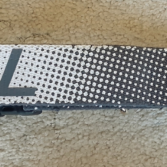 O'Neil Dog Collar - Picture 2 of 2